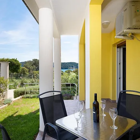 Mirna Luka Guest house Pomer